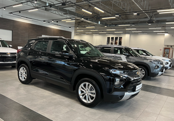 АвтоВАЗ снова поднимает цены на автомобили Lada с 1 ноября