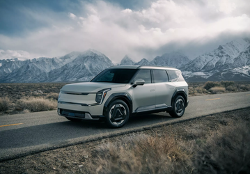 Недорого только в базовом исполнении. Названы цены на все комплектации Kia EV9 2024