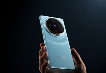 Это Vivo X100 Pro во всей красе. Первый смартфон на Dimensity 9300 с LPDDR5T, рекордсмен AnTuTu с топовой камерой предстал на официальном изображении 