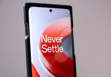 «Китайцы покорили экранный Эверест». Президент OnePlus анонсировал рекордные дисплеи для OnePlus 12 и OnePlus Ace 3