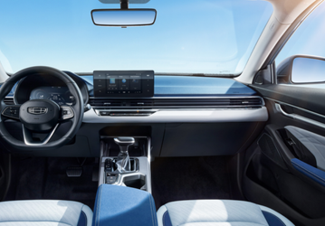 В России начались продажи седана Geely по цене Lada Vesta