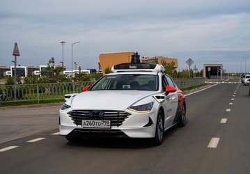 В Европе такого ещё не делают: Яндекс первым тестирует беспилотные авто вообще без водителя на городских дорогах