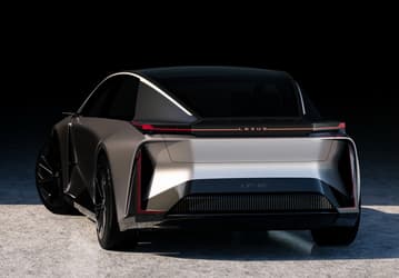 Представлен новейший Lexus LF-ZC с призматическими батареями
