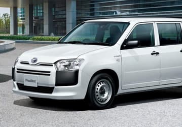 В Россию приехала вместительная Toyota по цене самой доступной Lada Granta. За Toyota Probox просят всего 733 тыс. рублей