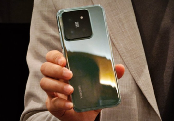 Xiaomi 14 показали вживую крупным планом