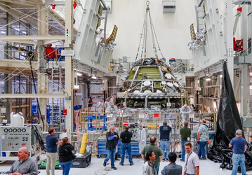Первый за 50 лет космический корабль NASA для отправки астронавтов на Луну собран и готов к испытаниям: фото
