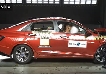 Hyundai хорошо поработал над новым Solaris: по итогам независимого краш-теста новейший седан получил 5 звёзд