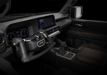 Toyota убрала из Land Cruiser 2024 руль и педали. Их заменили на NEO Steer