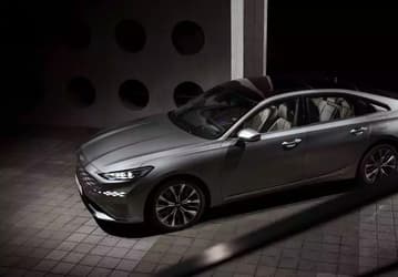 5-метровый седан Kia c 8-ступенчатым «автоматом» и 3,5-литровым мотором V6 за 4,3 млн рублей. В Казахстане стартовали продажи Kia K8