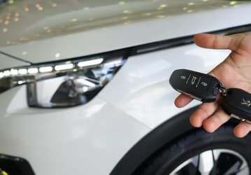«На данный момент с ключами всё трагично». Российские дилеры Volkswagen, Mercedes, Audi и BMW по-прежнему не могут делать ключи для иномарок