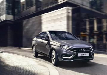 Для российских чиновников уже закупили 105 автомобилей Lada Vesta