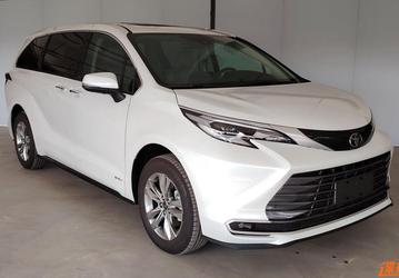 Это Toyota Sienna 2024. Обновлённый полноприводный минивэн рассекретили в Китае