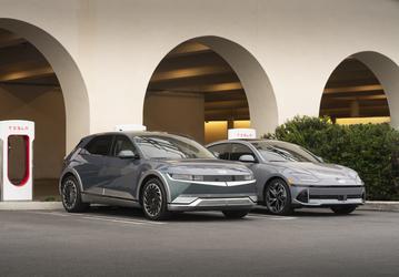 У Hyundai есть стратегия, и компания её придерживается: производителя не волнует падение продаж электромобилей, поэтому он планирует ещё больше новинок