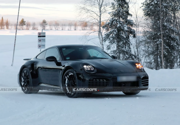 Porsche 911 Turbo 2025-го модельного года показали со всех сторон