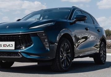 Турбомотор от Mitsubishi, коробка передач как у BMW, 197 л.с. и богатое оснащение — за 2,48 млн рублей. В Белоруссии стартовали продажи кроссовера Forthing T5 EVO