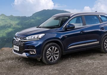 Новогодний подарок от Chery: Chery Tiggo 8 резко подешевел в России