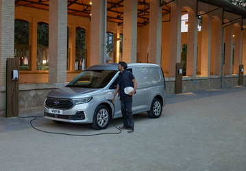 Представлен Ford Transit Connect 2024 с «гибкой концепцией сидений» и разными силовыми агрегатами