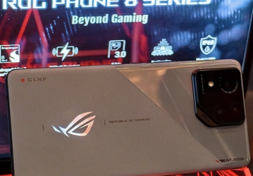 5500 мА·ч, IP68, 165 Гц, Snapdragon 8 Gen 3, улучшенная камера с оптическим зумом. Asus ROG Phone 8 и ROG Phone 8 Pro поступили в продажу в Китае