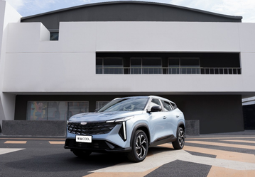 Представлен Geely Atlas 2024 — обновленный двигатель, повышенная экономичность, Snapdragon 8155 и Galaxy OS 2.0