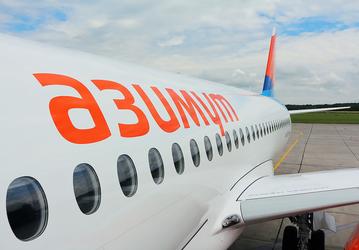 Сколько лет самолётам российских авиакомпаний? Лайнерам авиакомпании «Азимут» в среднем 5,5 лет, а самолётам «Аэрофлота» — всего 7,6 года