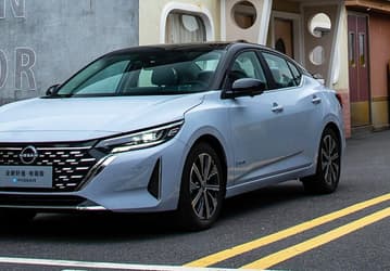 Аналог Toyota Corolla и Kia Cerato от Nissan с расходом всего 4,1 л / 100 км. В Россию привезли Nissan Sylphy