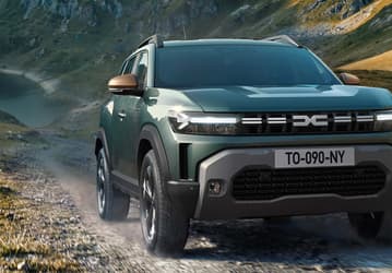 Новейший Renault/Dacia Duster третьего поколения стал гораздо современнее, но при этом не подорожал