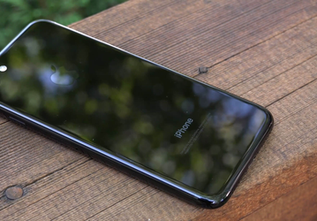 Владельцам iPhone 7 и iPhone 7 Plus заплатят до 349 долларов за брак в смартфонах. У некоторых не работает микрофон и кнопка включения громкой связи