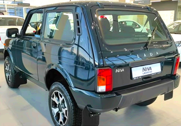 Начались продажи новых Lada Niva 2024: другой шильдик и повышенная цена
