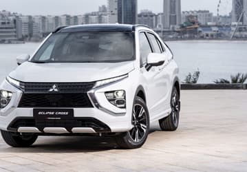 Mitsubishi Eclipse Cross подорожал в России, зато в продаже появились полноприводные версии в топовой комплектации