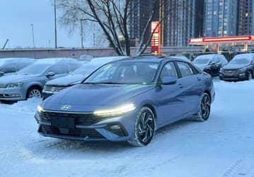 В продаже в России появилась Hyundai Elantra 2024. Цена машины со 115-сильным мотором и вариатором – всего 2,1 млн рублей, но отдельно придется заплатить утильсбор