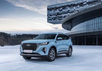 В 2023 году петербуржцы охотнее покупали Chery, Haval и Geely, чем Lada. Итоги продаж новых авто в Санкт-Петербурге от «Автостата»