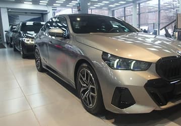 Новый BMW 5 Series в кузове G60 появился в России