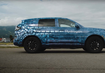 Новый Honda CR-V 2025 сможет обеспечить питанием бытовую технику. У кроссовера будет нестандартная силовая установка
