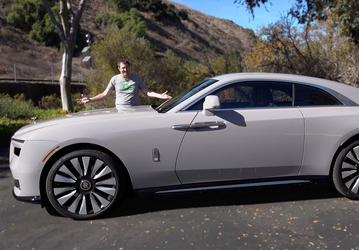 Rolls-Royce Spectre могут загореться из-за брака