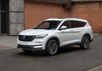 231 л.с., классический «автомат», полный привод и хорошее оснащение — за 3,99 млн рублей. Объявлена стоимость большого кроссовера DFSK ix7, выпускаемого в России