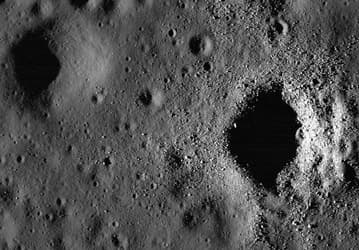 Лунный образец, доставленный китайской миссией в 2020 году, содержит минералы, которые дают ключ к разгадке истории Луны