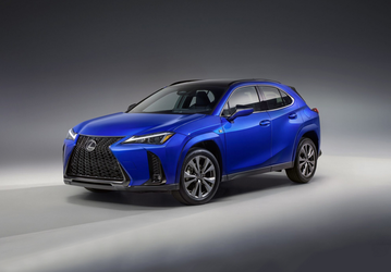 Представлен новый Lexus UX 300h. Мощность подросла до 199 л.с., цена увеличилась до 38 тыс. долларов