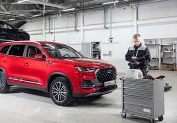 1800 СТО и 2200 салонов. Сколько автосервисов обслуживают китайские автомобили в России и сколько салонов их продают, рассказали в ГК «АвтоСпецЦентр»