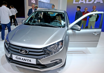 «Всех „съел“ лифтбэк», — АвтоВАЗ рассказал, почему линейка Lada Granta так сильно сократилась