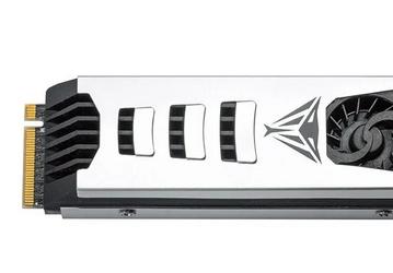 Первый в мире «турбированный» SSD. Patriot Viper PV553 оснащён системой охлаждения с центробежным вентилятором