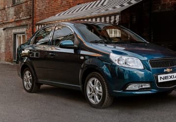 Неубиваемый седан Chevrolet, который стоит как Lada Vesta: в России продают Chevrolet Nexia со 106-сильным мотором и 6-ступенчатым «автоматом» за 1,55 млн рублей