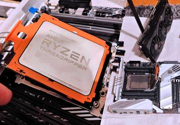 Водитель мусоровоза нашёл в мусоре компьютер с GeForce RTX 2080 Ti и 24-ядерным Threadripper 3960X