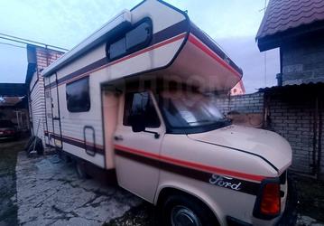 В России выставили на продажу 41-летний автодом на базе Ford Transit — он почти в оригинальном состоянии