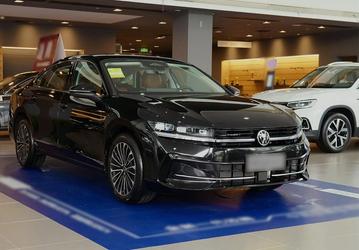 Тот же Volkswagen Passat, но больше, комфортнее и с более интересным дизайном. В Россию привезли новый Volkswagen Magotan