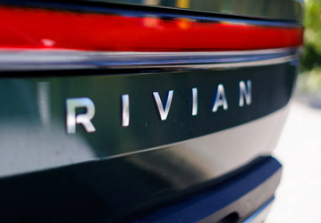 Tesla и Rivian достигли условного урегулирования в споре о краже коммерческих секретов, переманивании сотрудников и краже технологий