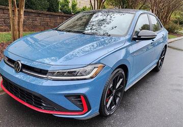 Совершенно новый Volkswagen Jetta уже появился у дилеров в США, седан оказался дешевле предшественника