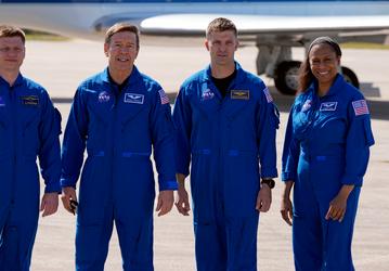 NASA сохраняет тайну о том, кто из астронавтов столкнулся с медицинской проблемой после возвращения с МКС