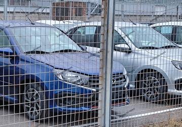 Появились первые фотографии новой версии Lada Granta Sportline