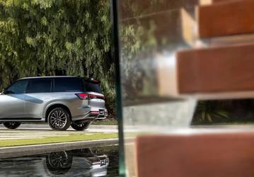 Мощная альтернатива Land Cruiser 300. К столичному дилеру приехал Infiniti QX80 2024 Autograph — с 450-сильным мотором, 9-ступенчатым «автоматом» и полным приводом