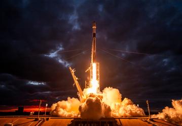 SpaceX запустила три миссии Falcon 9 за 20 часов (всего 114 в 2024 году). Ожидается старт огромной ракеты Starship